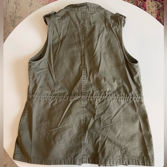 New Directions Army Green Utility Zippered Vest - Picture 6 of 6